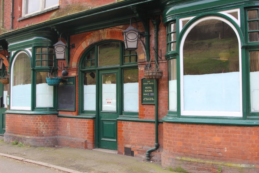 Kenley Hotel Entrance